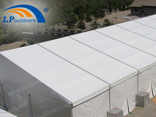 Clear span temporary emergency isolation tent